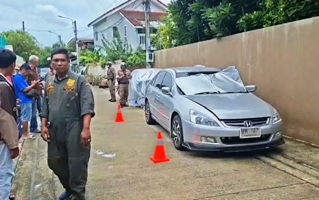 Tragic discovery in Bangkok: young couple found dead in locked car